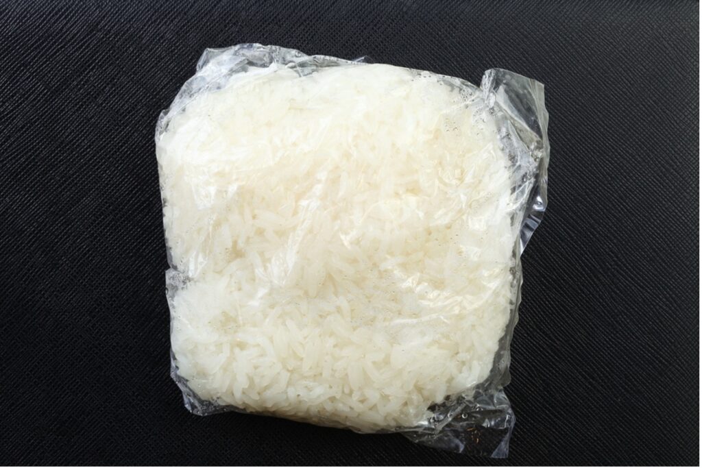 袋に入ったご飯