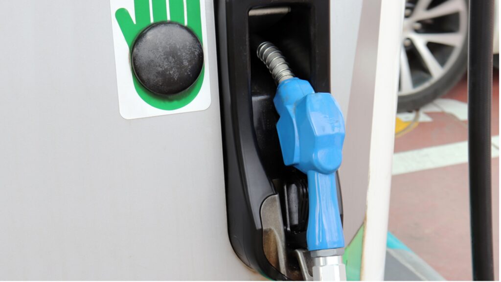 ガソリンスタンドの「静電気除去シート」