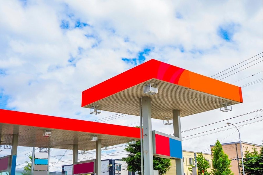 ガソリンスタンドの外観